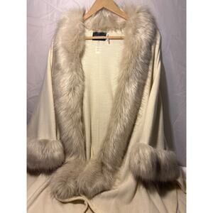 Dolcecabo Cream Faux Fur Cape, Poncho Winter Sweater Coat, Women’s S/M